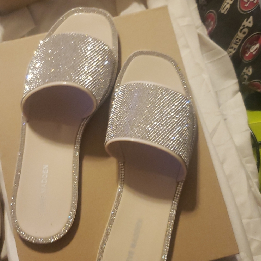 Brand New Steve Madden Rhinestone Slides Size 7